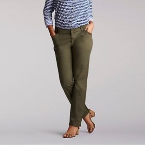 Lee Essential Chino Pants